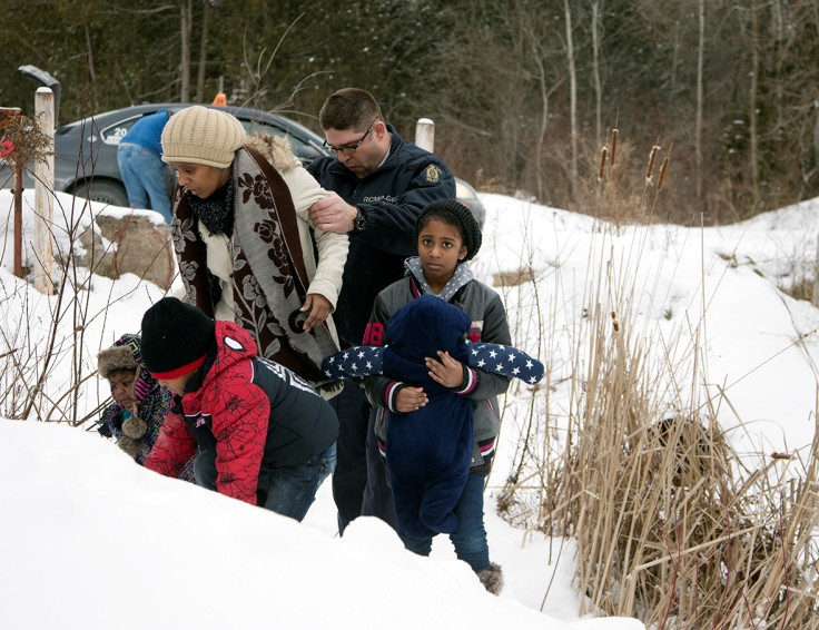 migrants US Canada