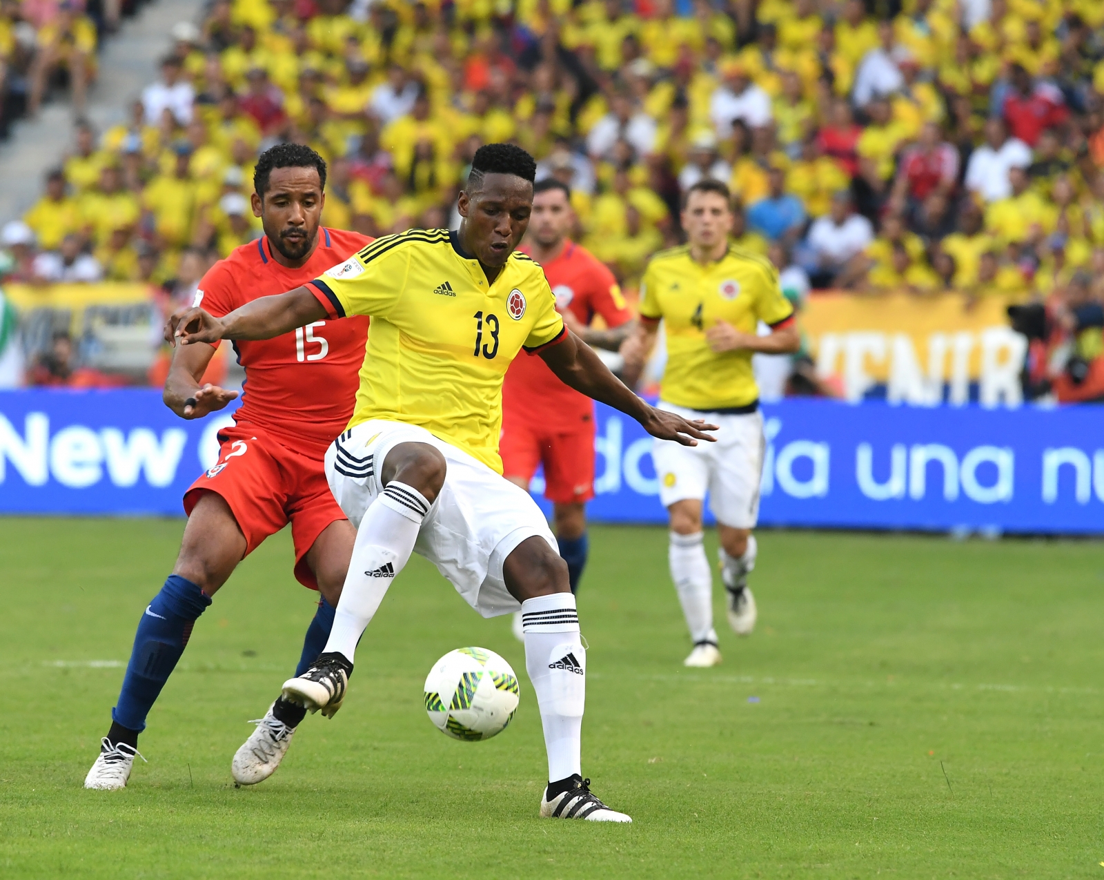 Barcelona 'agree Yerry Mina signing' but Colombian will remain at Palmeiras until ...