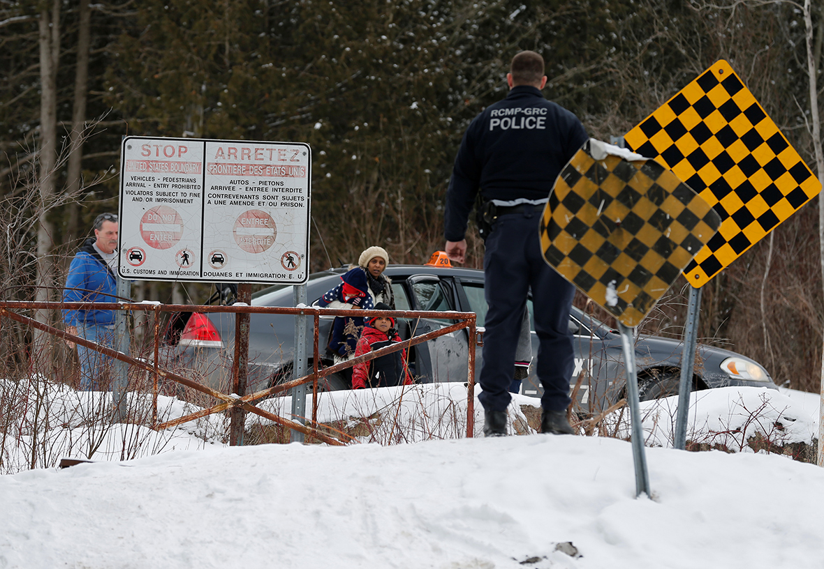 migrants US Canada