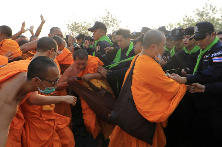 Dhammakaya temple raid