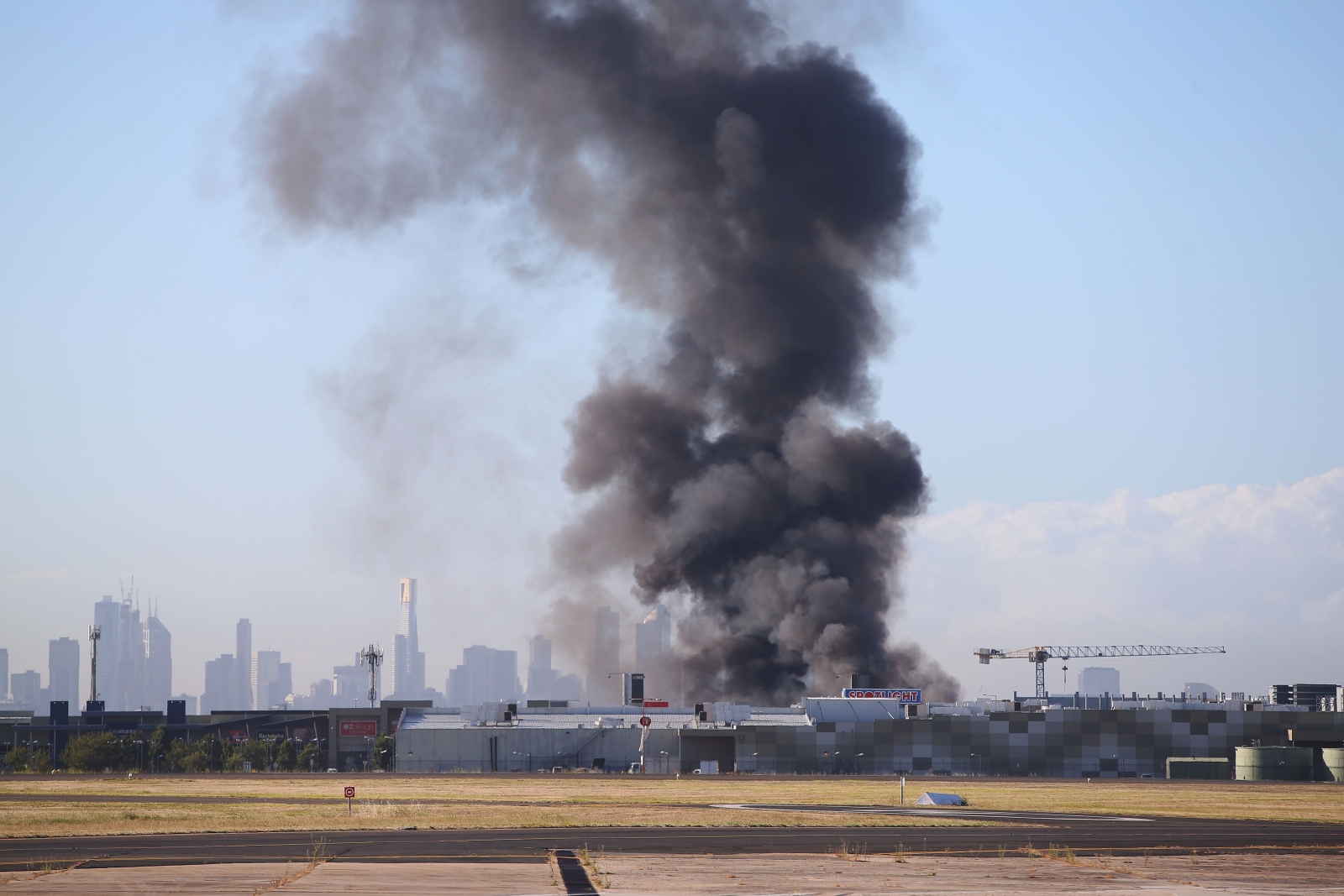 Australia Five dead after plane crashes into shopping centre in