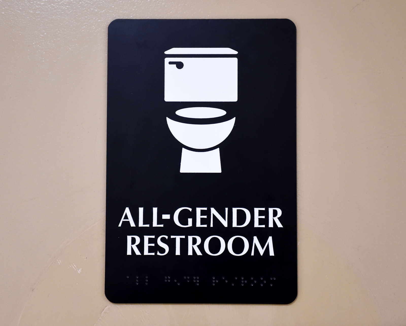 Crowdsourced Maps Help Trans People Find 'safe' Bathrooms After Trump ...