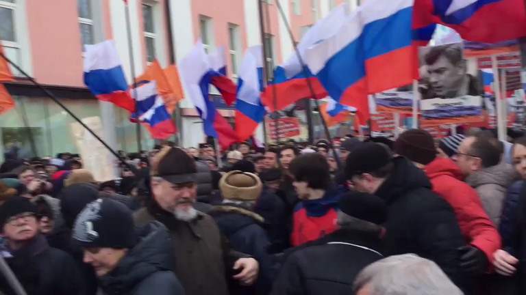 Former Prime Minister attacked during Nemtsov memorial march in Moscow