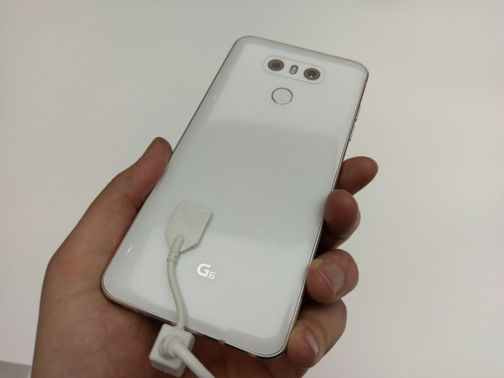 LG G6 hands-on glass