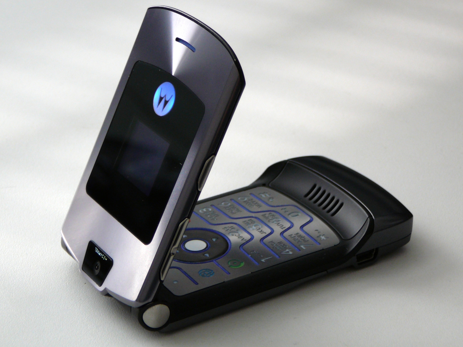 Motorola RAZR V3i mobile phone