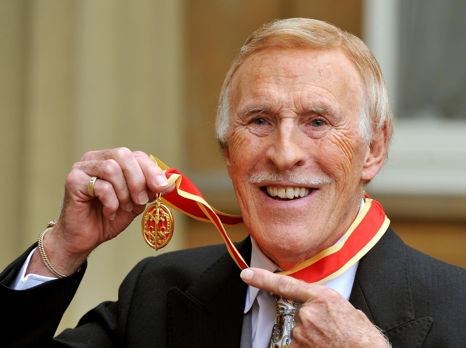 Sir Bruce Forsyth in intensive care after falling ill with severe chest 