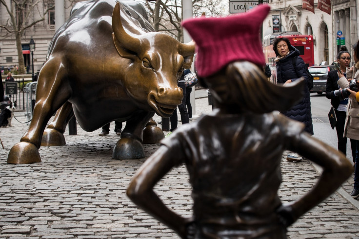 Fearless Girl statue