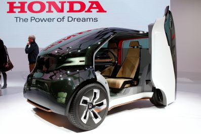 Honda Neuv concept car