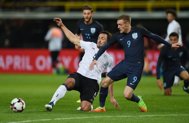 Jamie Vardy and Mats Hummels