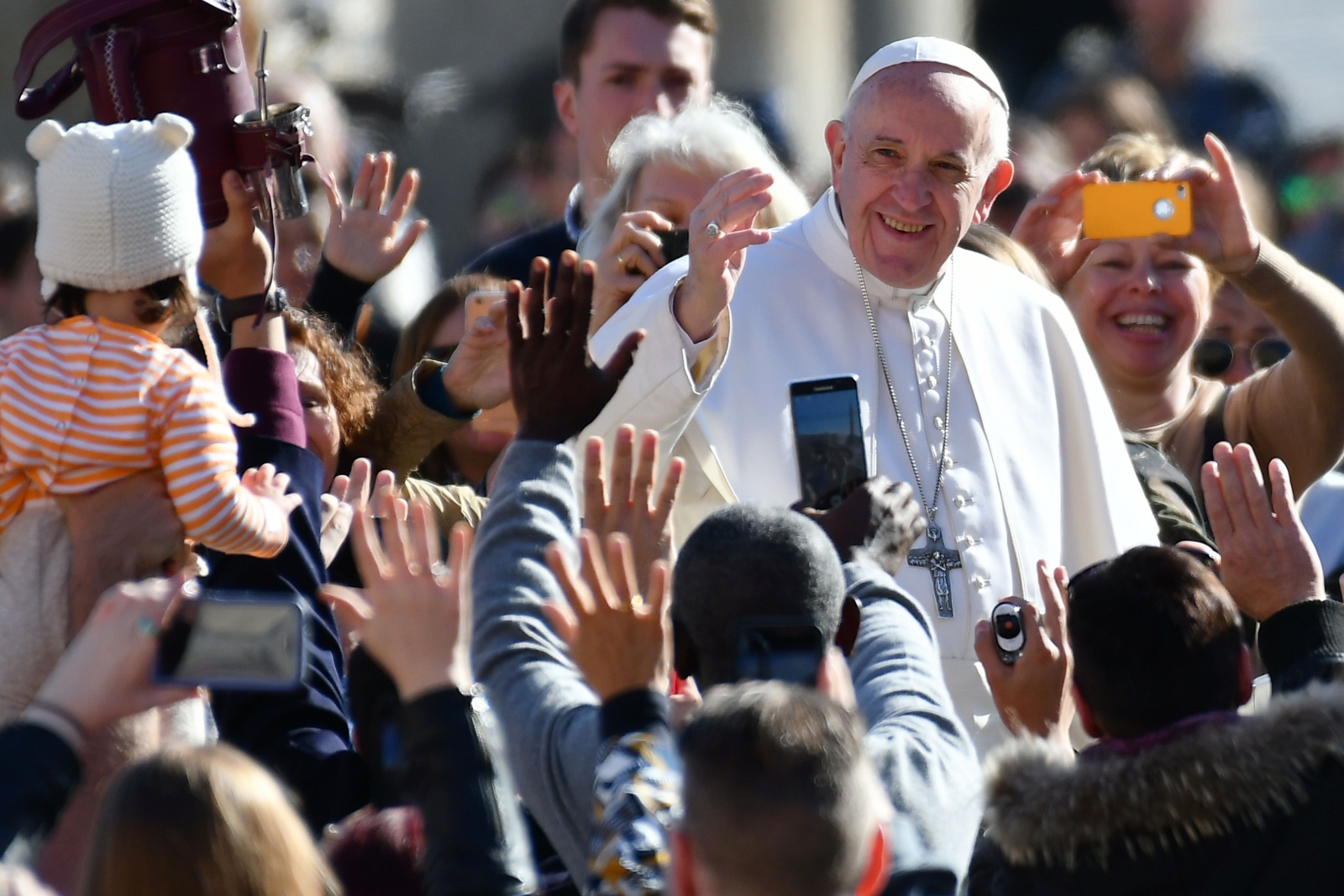 Pope Warns Youth Against 'false Image Of Reality' Portrayed By Social ...