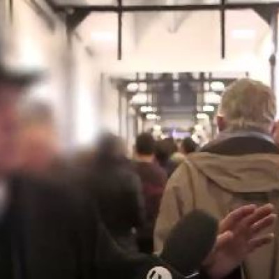 Francois Fillon supporter verbally attacks journalist