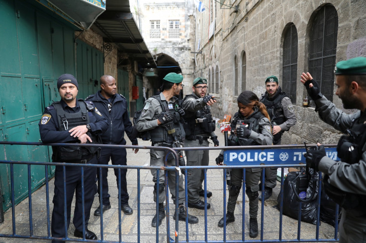 Stabbing attack jerusalem