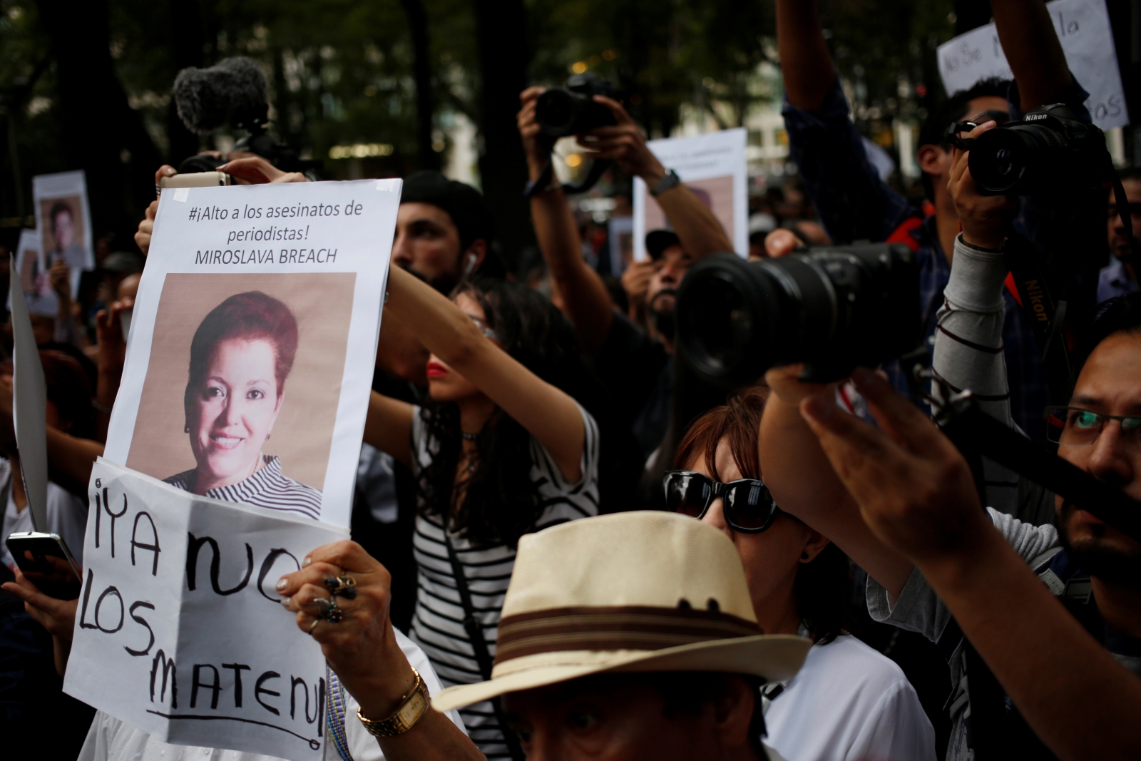 Mexican Newspaper Prints Final Edition As Violence Against Journalists ...