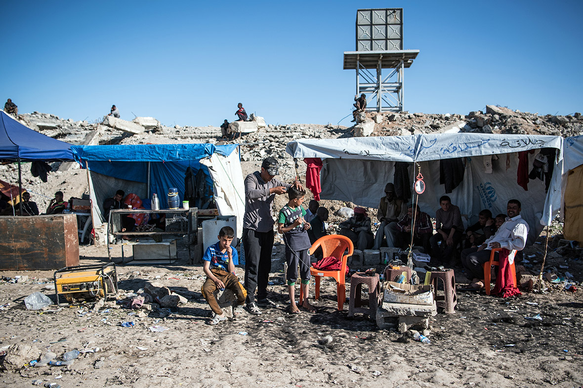 Mosul Hamam al-Alil refugee camp Carl Court