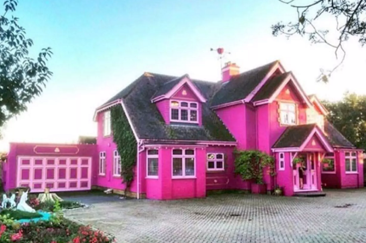AirBnB pink house