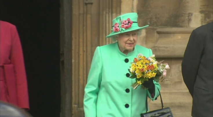 Queen departs Easter service at Windsor