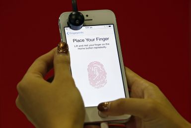 Apple could delay iPhone 8 for fingerprint