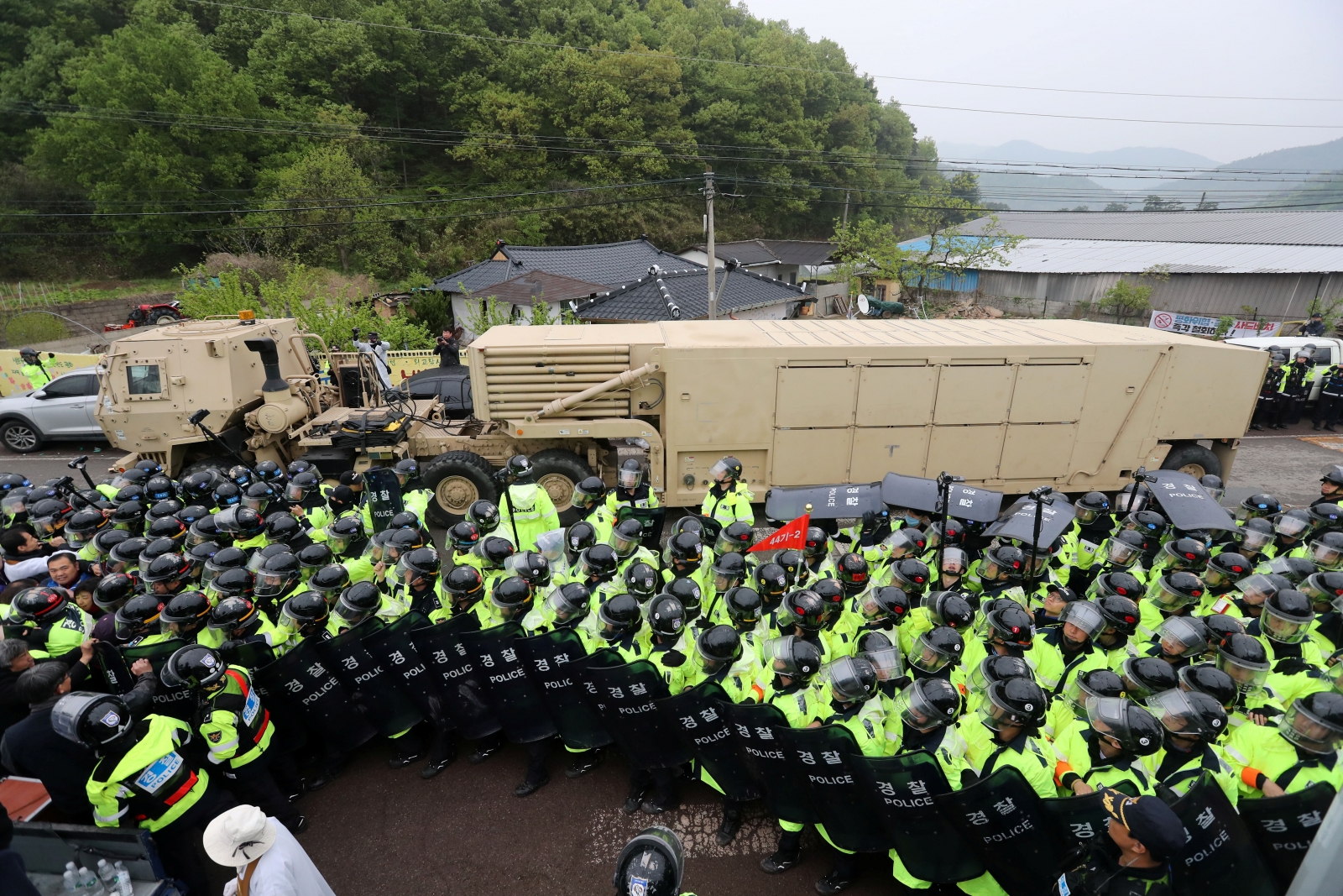 US Moves Key Parts Of Thaad Anti-missile System Near Seoul As North ...