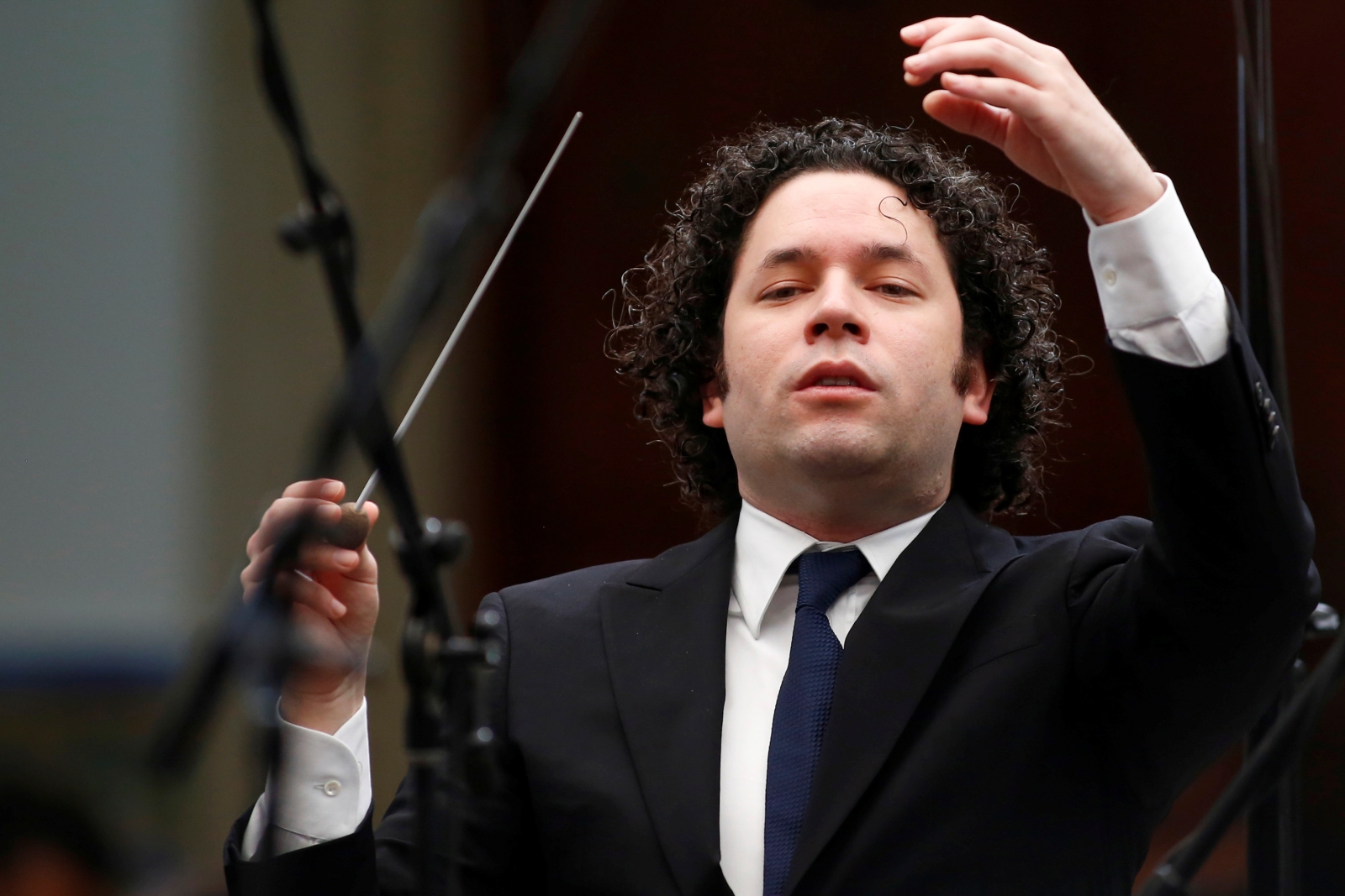 Gustavo Dudamel raises his voice against Venezuelan government: 'Enough