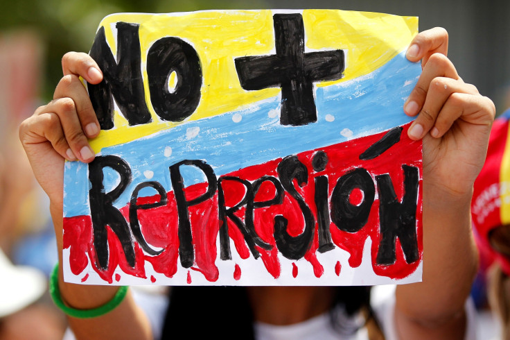 Venezuela women protest