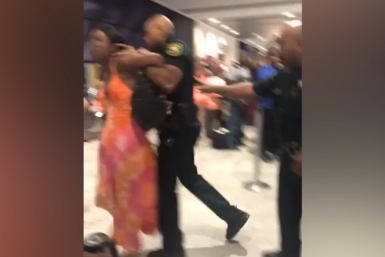 Police detain passengers at Fort Lauderdale-Hollywood Airport