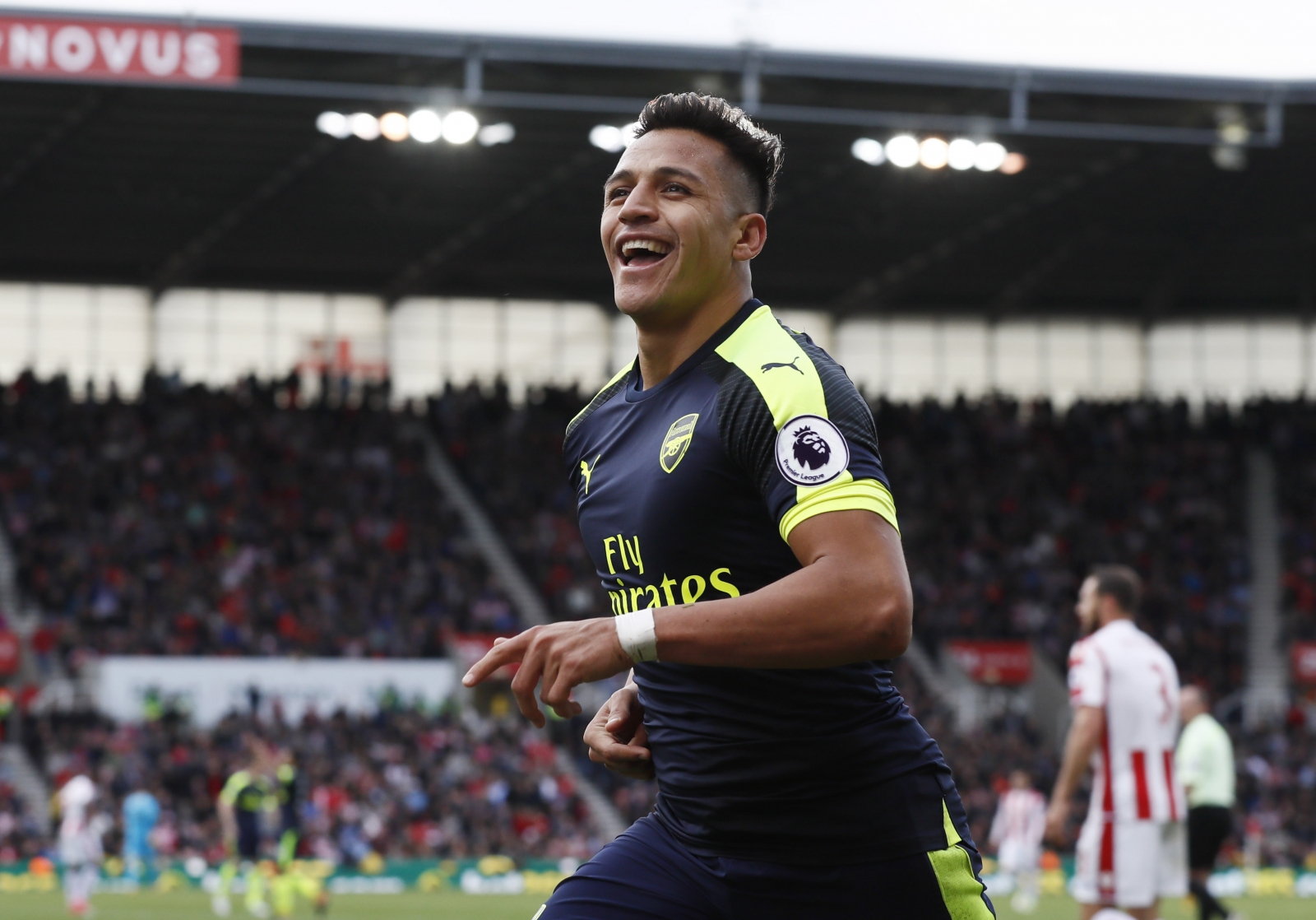 Arsenal pair Alexis Sanchez and Laurent Koscielny doubts for Sunderland ...