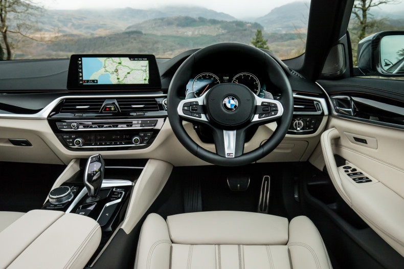 BMW 5-Series (2017) 530d M Sport interior