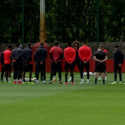 Manchester United Hold Minutes Silence For Manchester Explosion Victims