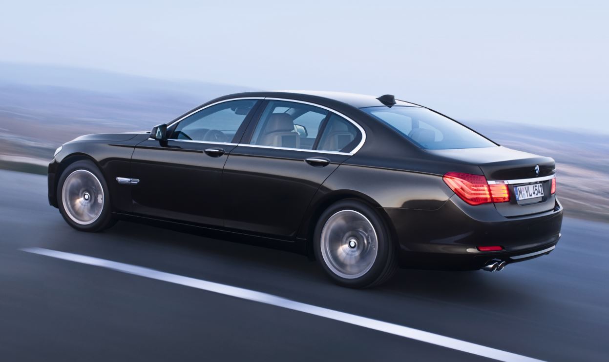 BMW 7-series recall door fault BMW 7-series recall door fault