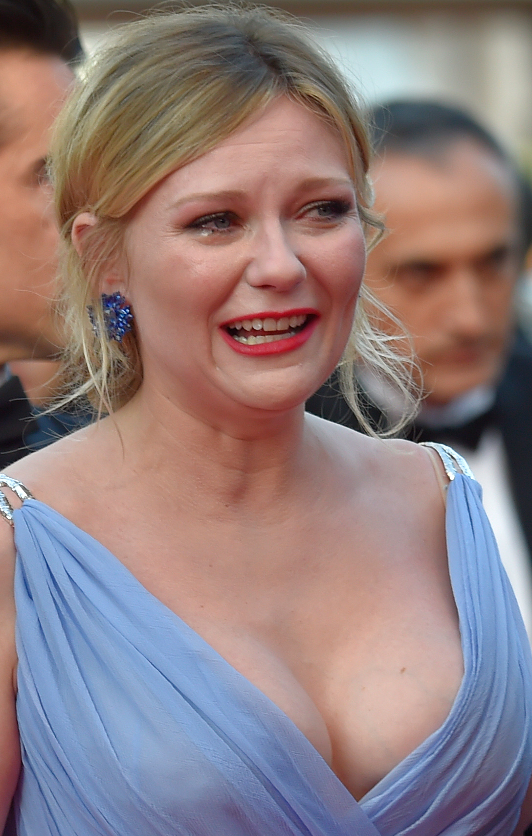 Kirsten Dunst explains her teary outburst at Cannes 2017 premiere of