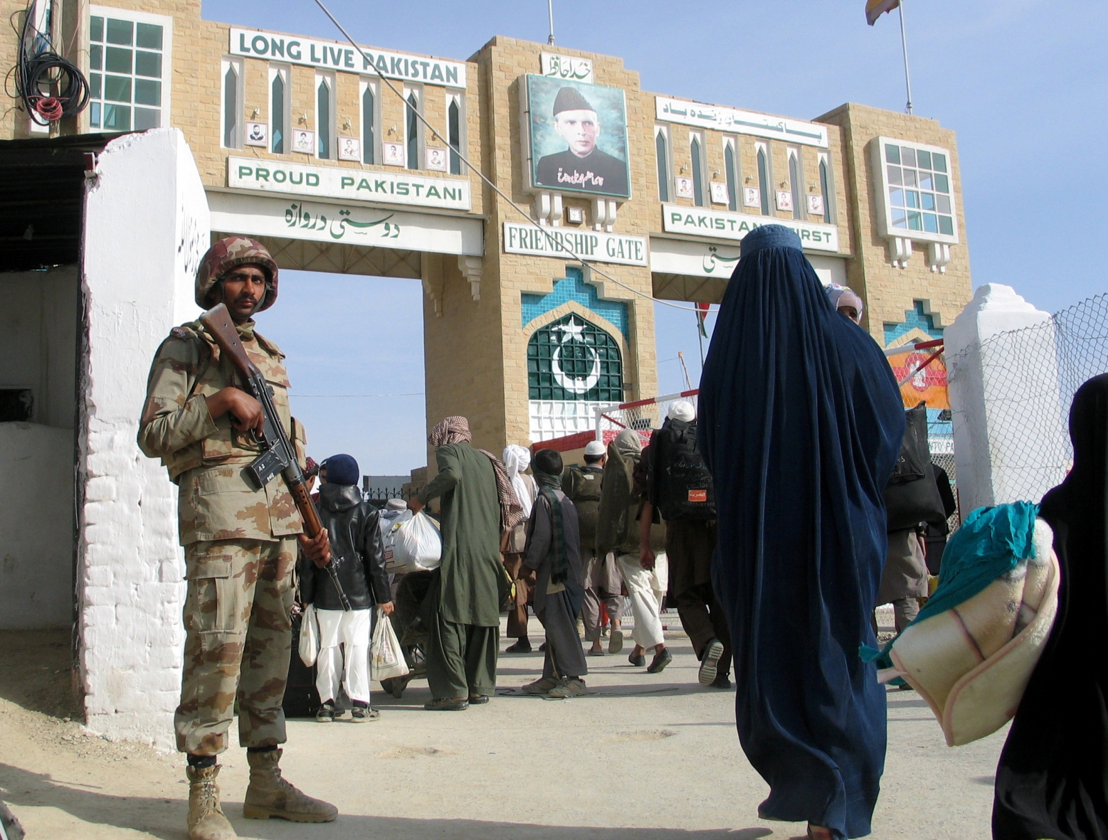 Pakistan reopens Afghanistan border crossing on 'humanitarian grounds'