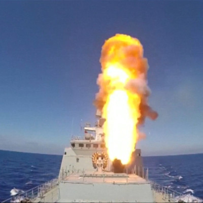 Russia Launches Cruise Missiles At Isis Positions Near Palmyra in Syria
