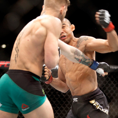 Conor McGregor knocks out Jose Aldo