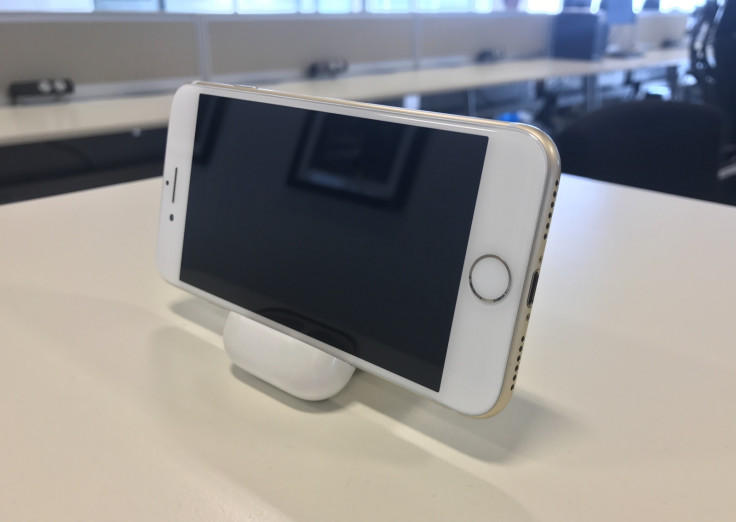 AirPod iPhone hack trick stand