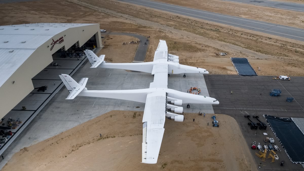 stratolaunch-amazing-facts-about-the-world-s-biggest-plane