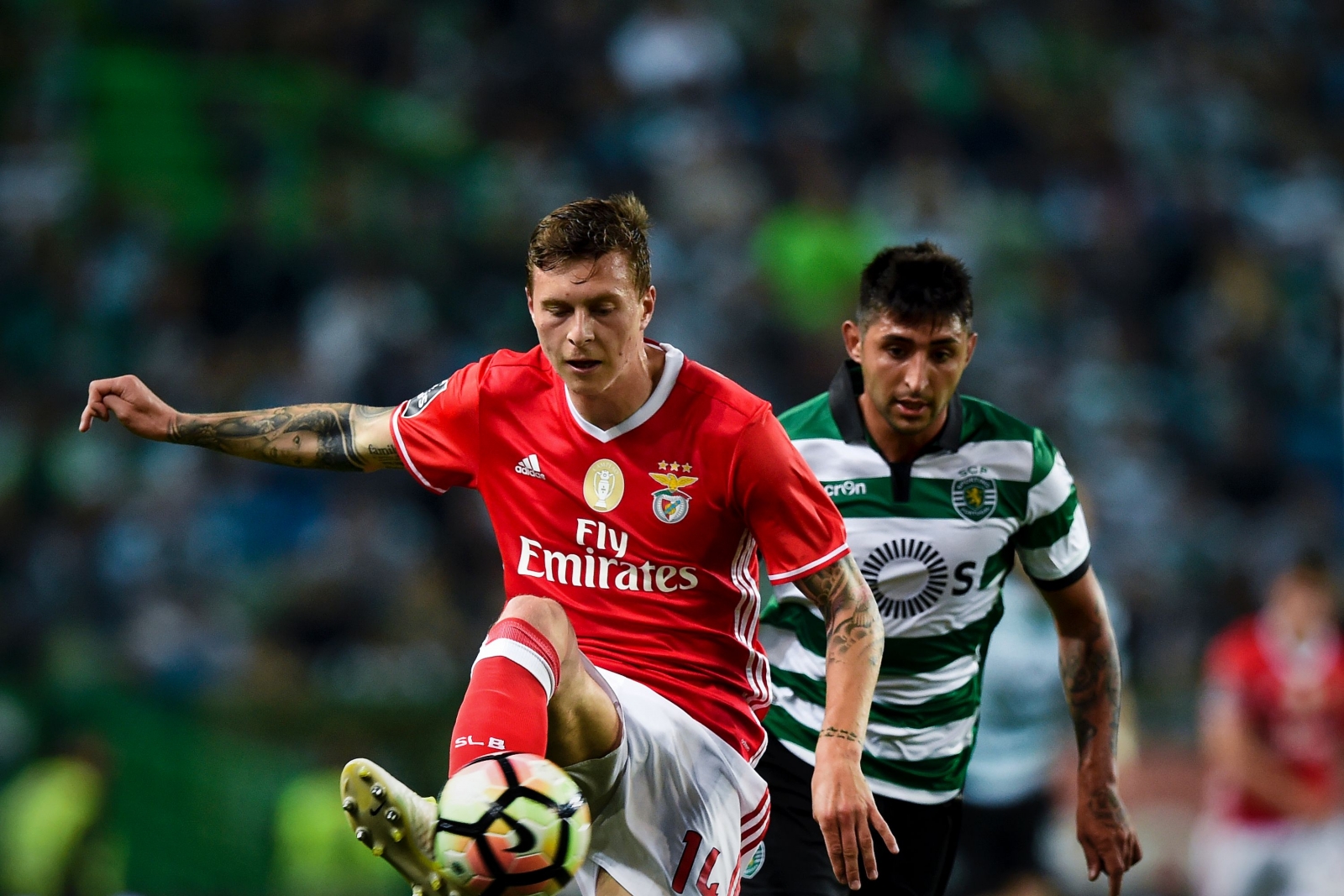 Victor Lindelof focused on Benfica amid reports of imminent Manchester ...