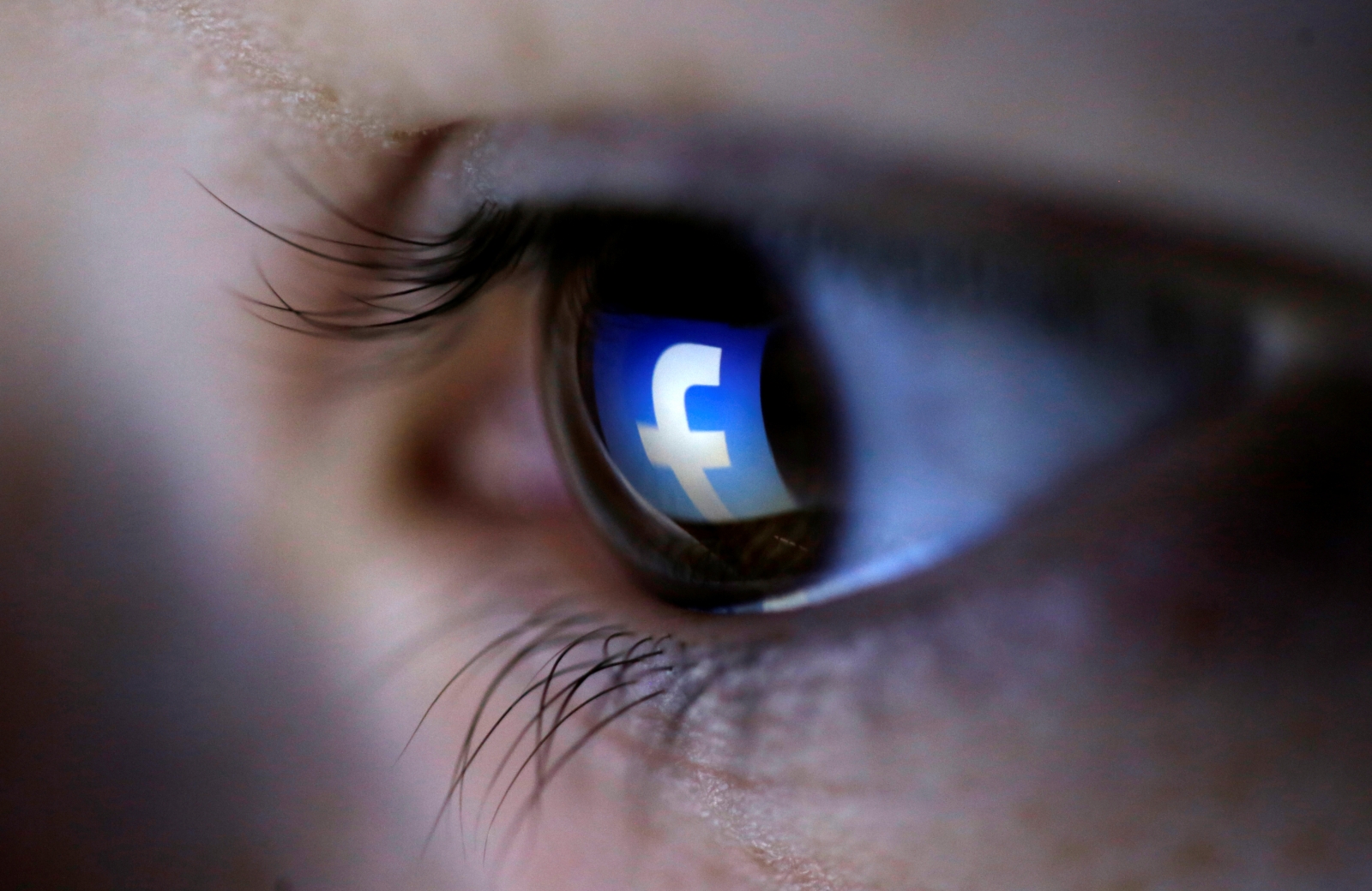 Facebook spy camera patent Facebook spy camera patent