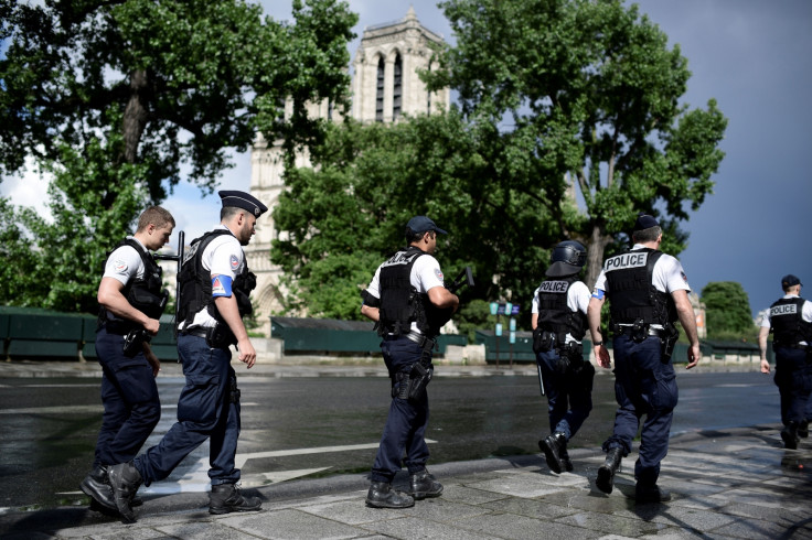 Notre Dame France Paris Police