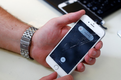 Apple Horizon machines to repair iPhone screen