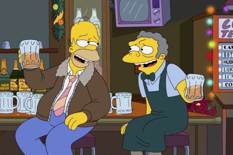 Homer Simpson and Moe drinking beer