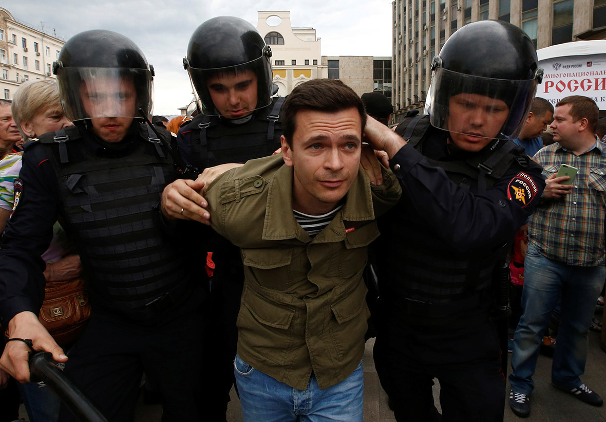 Russia Putin protests Alexei Navalny