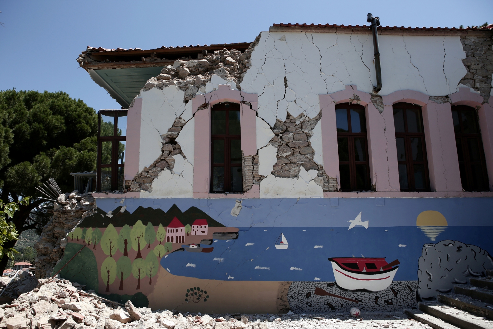 Earthquake Lesbos Greece Turkey  seismos