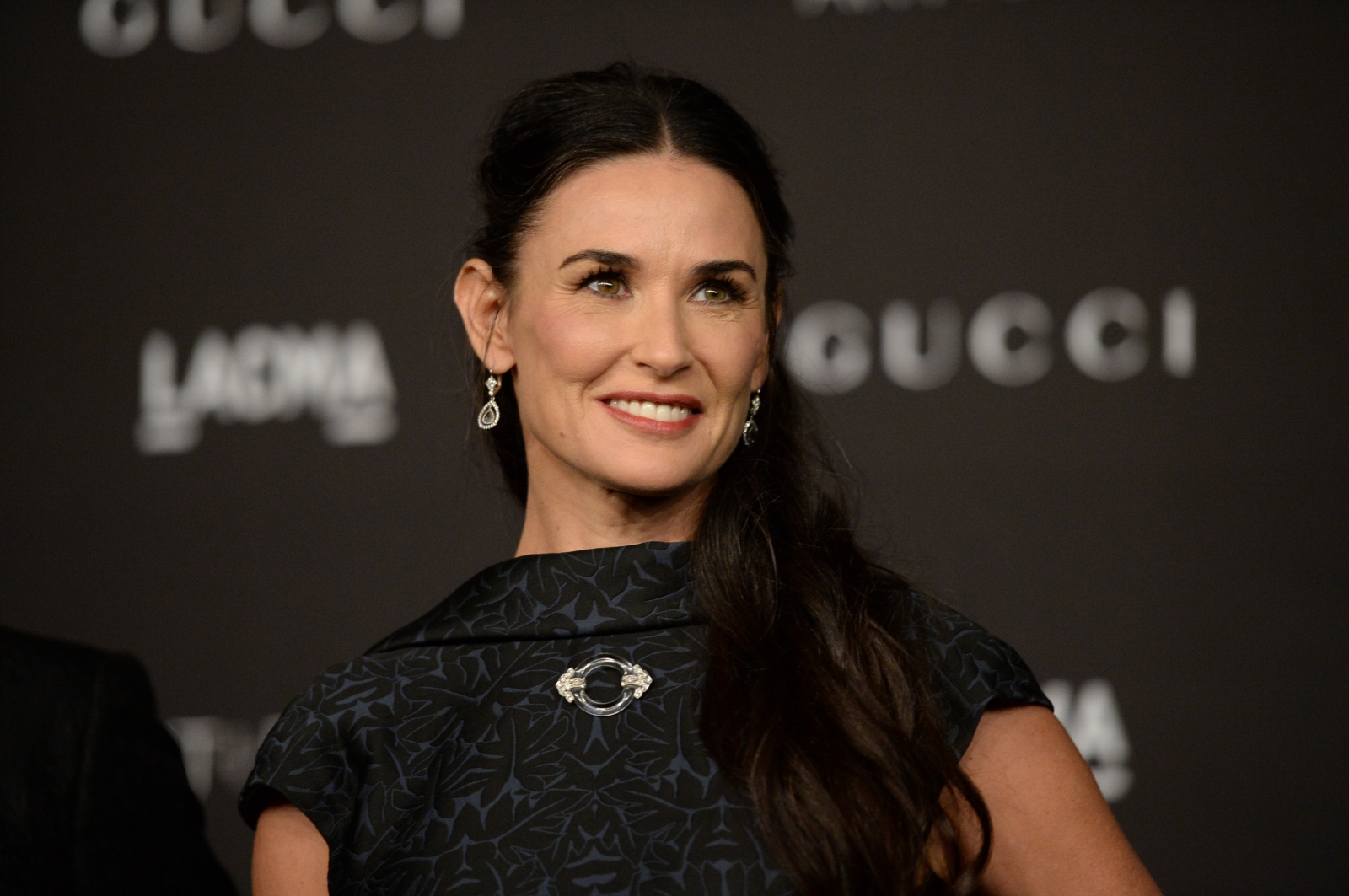  Demi  Moore  shares picture of her missing front teeth lost 