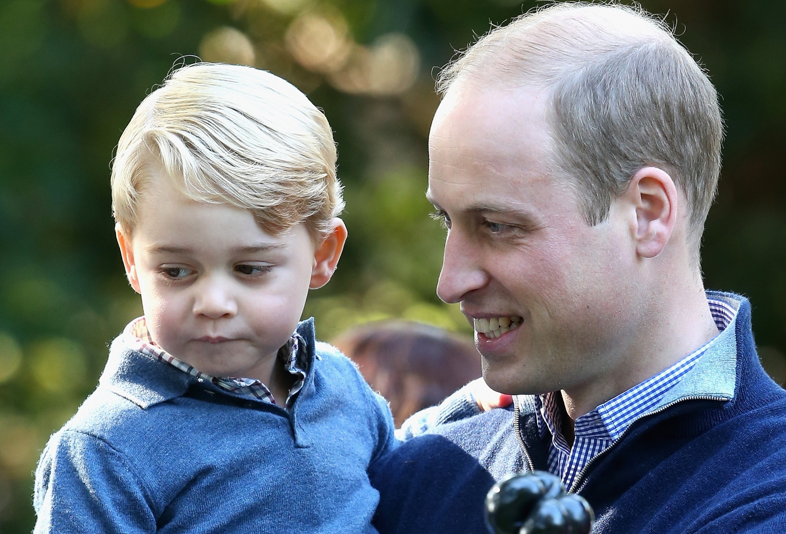 Le Prince George Vu Se Jumeler Avec Son Père Le Prince William En Mini 