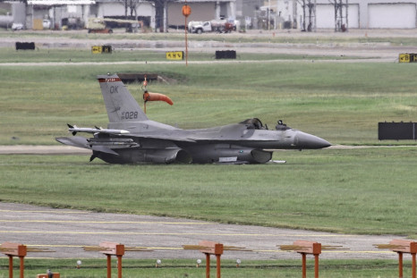F-16 at Ellington Airfield