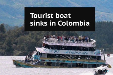 Tourist boat sinks in Colombia 