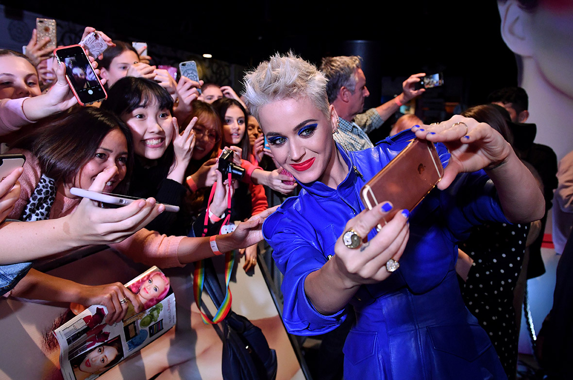 Katy Perry selfie Sydney