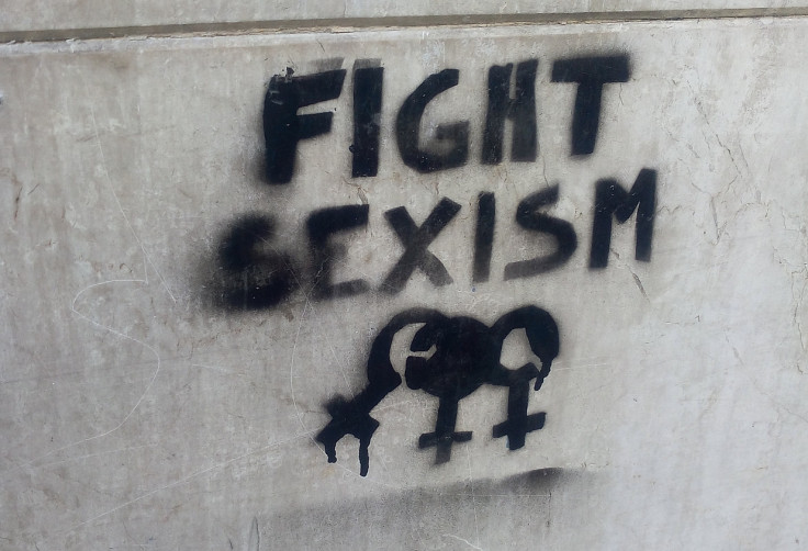 Stop sexism graffiti in Turin 