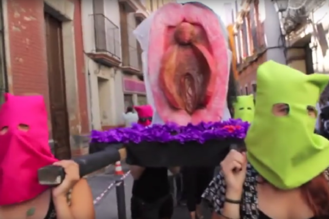Vagina sculpture protest