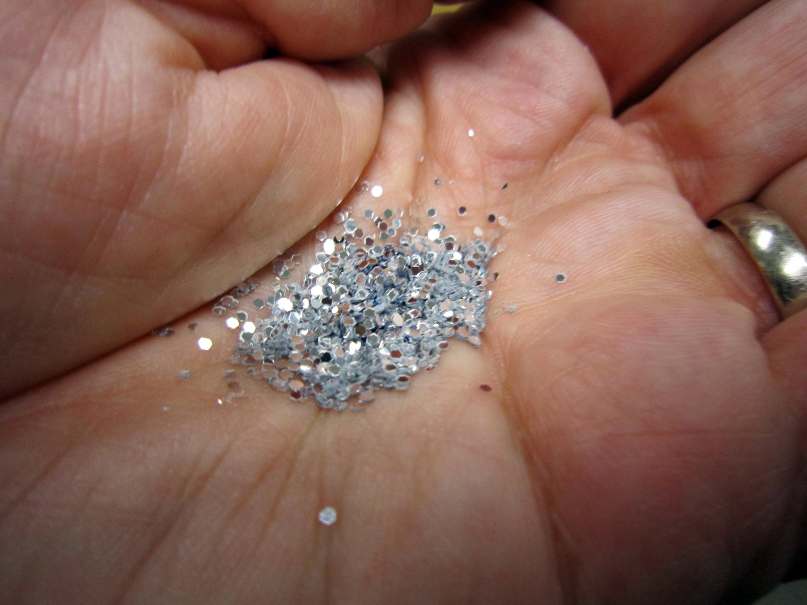 a-brief-history-of-glitter-and-where-it-originated-from